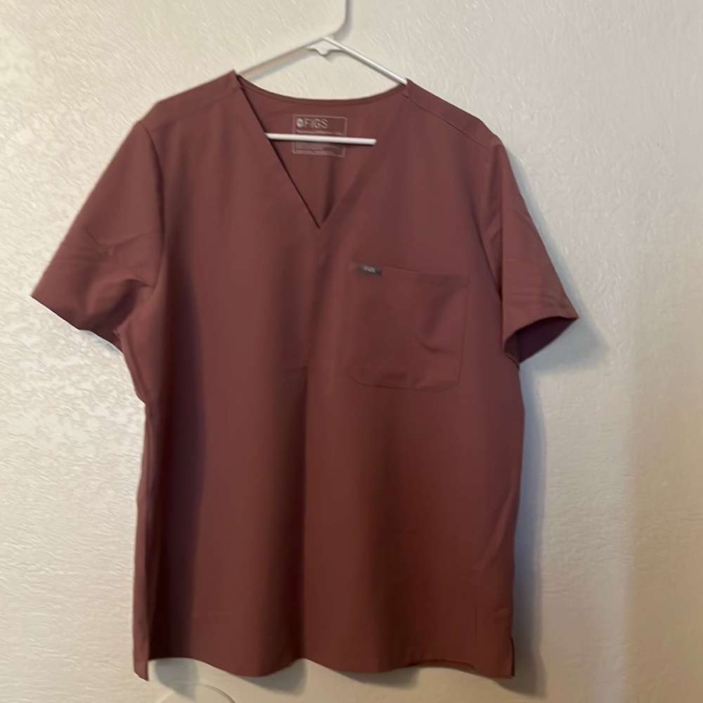 Catarina figs scrub top